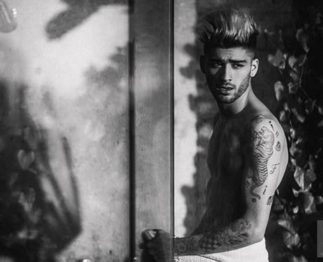 zayne malik nude|Vídeos Pornôs Com Zayn Malik Nude